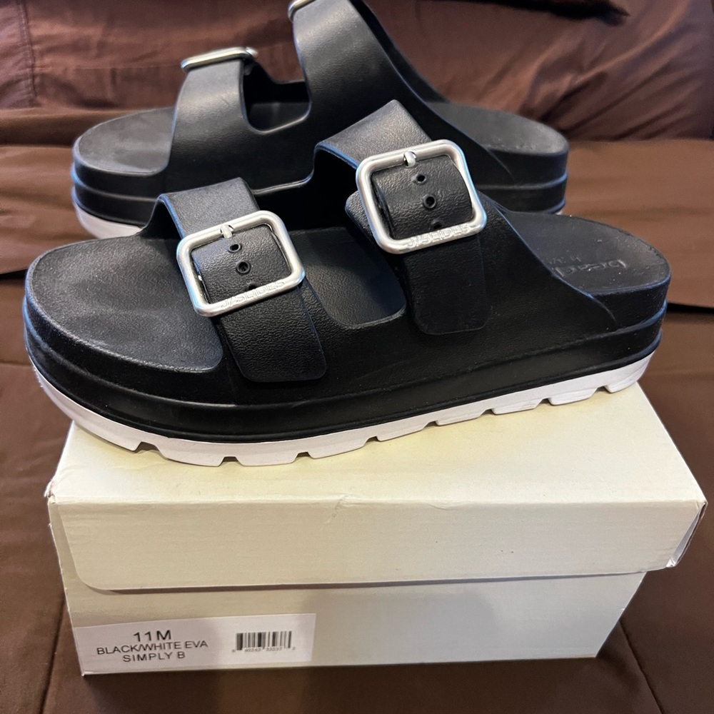 J/SLIDES Black/White Eva Sandals